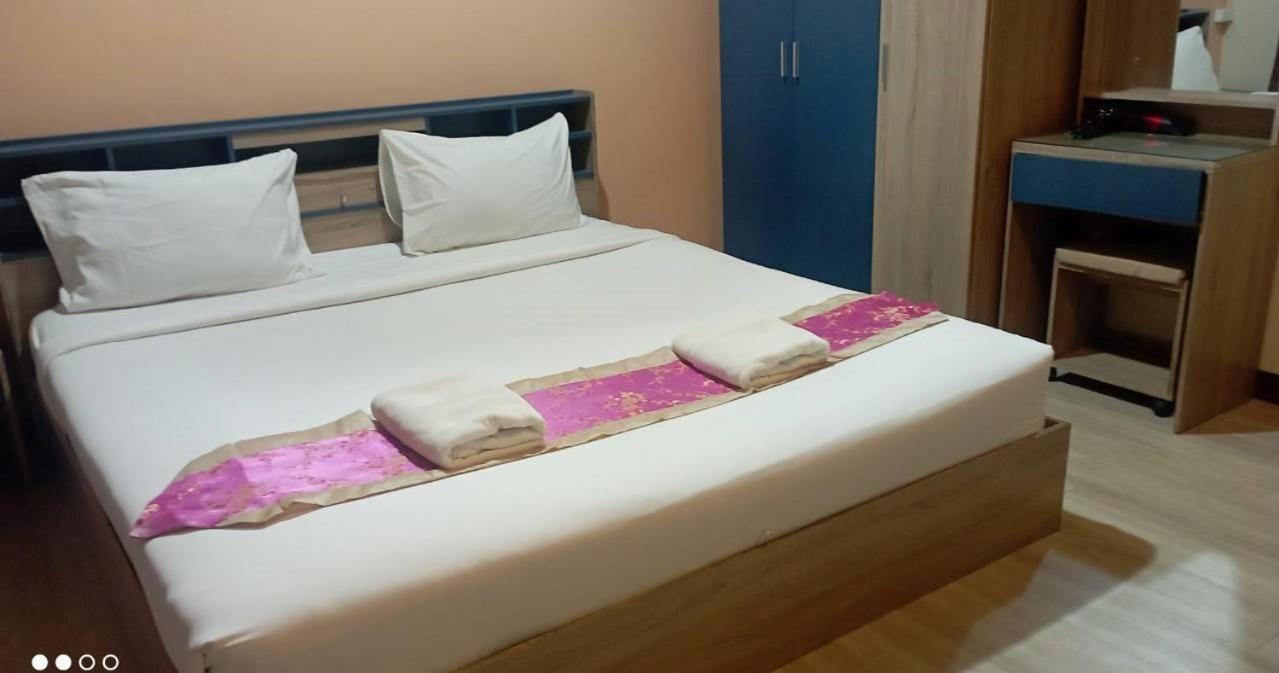 Supachai Inn Ban ba Ngan Extérieur photo